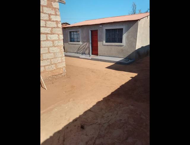 6 BEDROOM HOUSE FOR SALE IN XUBENE
